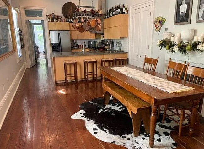 Primary Photo - 1004 Octavia St