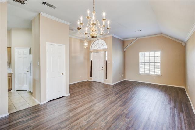 Building Photo - 3844 Harrison Dr