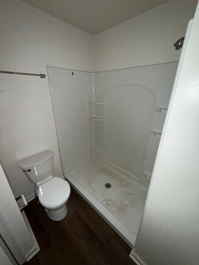Building Photo - 2 Bed 2 Bath Condo in Council Rock School ...