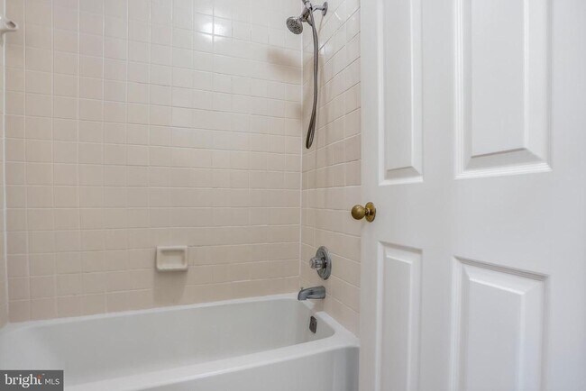 Building Photo - 5821 Inman Park Cir