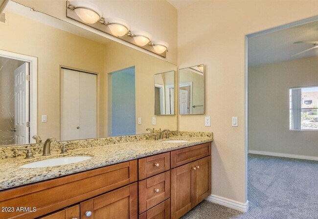 Building Photo - 13700 N Fountain Hills Blvd