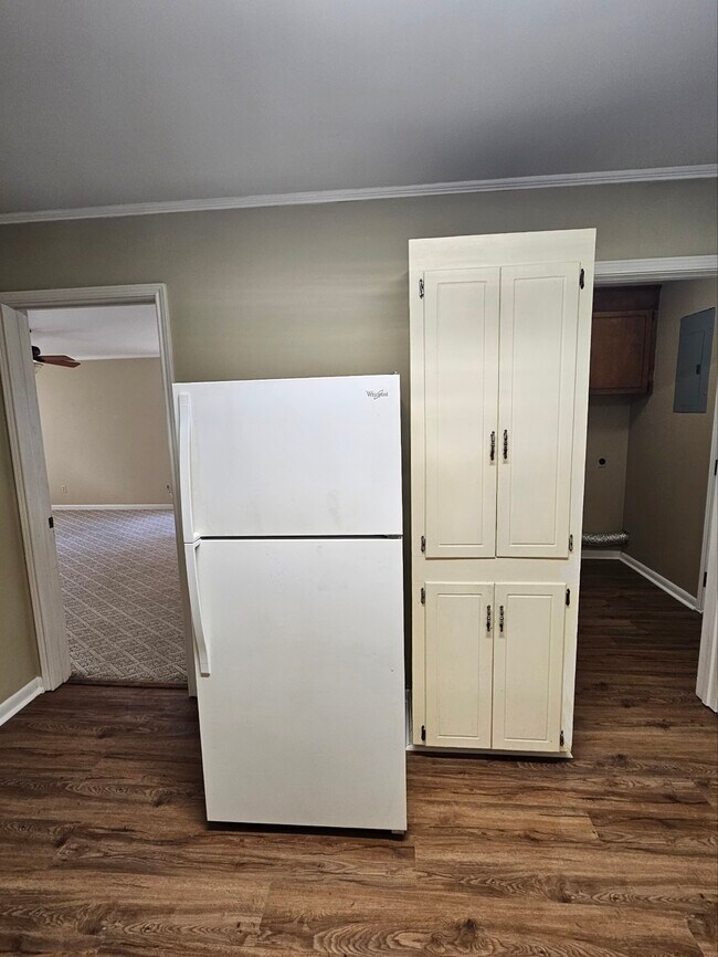 Building Photo - 1128 S Shireview Cir