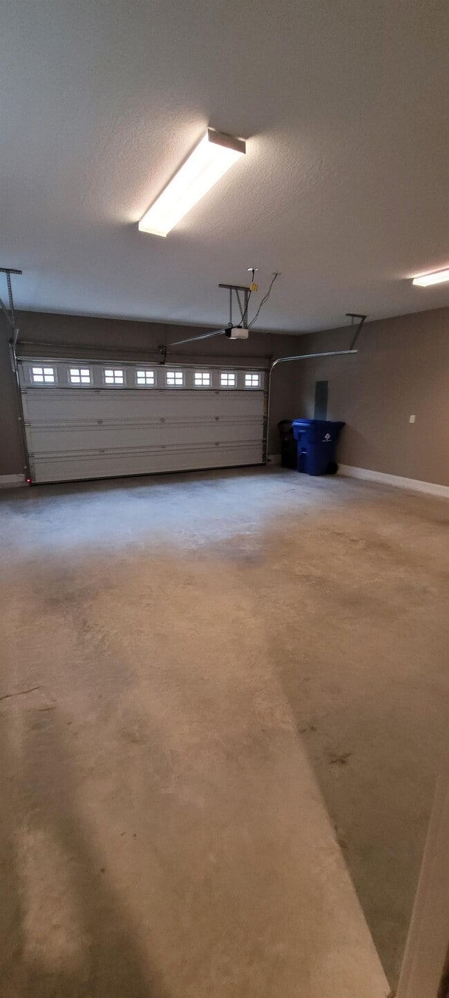 Building Photo - 103 W Rarity Ridge Pkwy