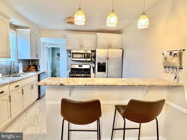 Building Photo - 503 Dorchester Ave