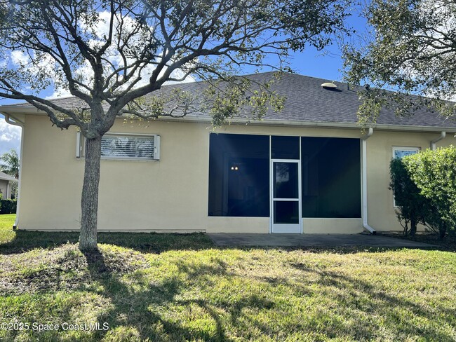 Building Photo - 3893 Carambola Cir