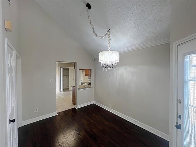 Building Photo - 3147 Royal Gable Dr