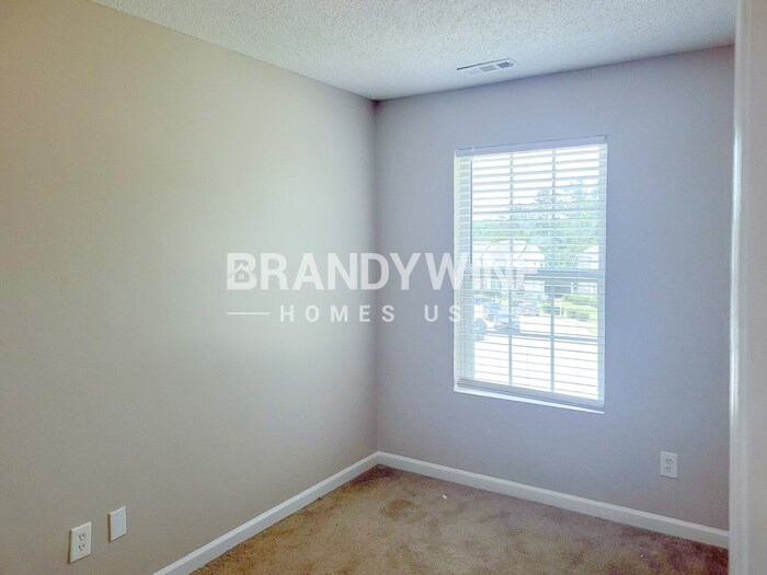 Building Photo - 7250 Oakley Ct