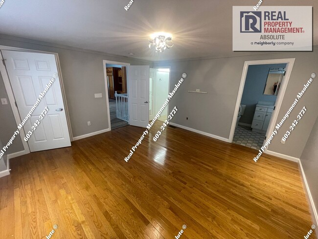 Building Photo - Beautiful 4 Bedroom Condo