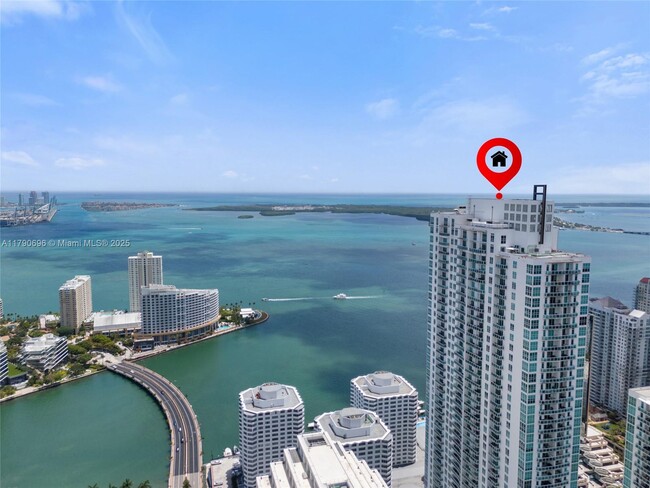 Building Photo - 950 Brickell Bay Dr