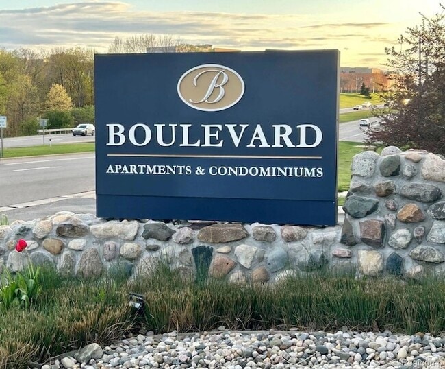 Building Photo - 2605 Greenstone Blvd