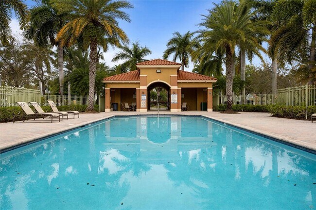 Building Photo - 970 SW 144th Ave