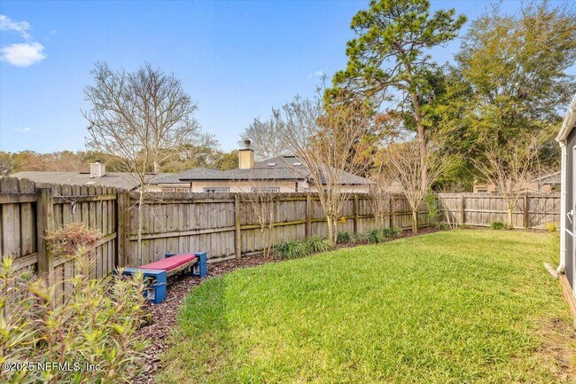 Building Photo - 8050 Toulon Ct