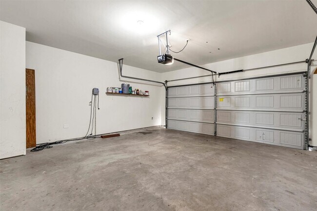 Building Photo - 1017 Misty Patch Dr