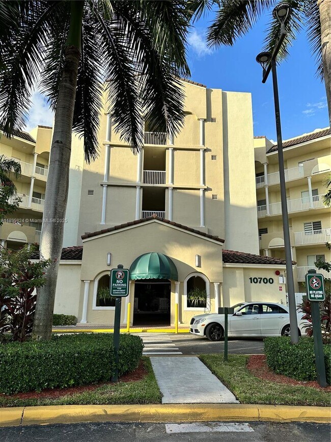 Building Photo - 10700 NW 66th St