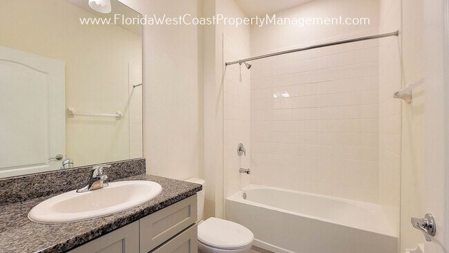 Building Photo - PET FRIENDLY LAKEWOOD RANCH 4 BED/2 BATH H...