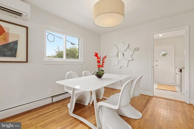 Building Photo - 5BR Home Near Takoma with Parking & Finished Lower Level