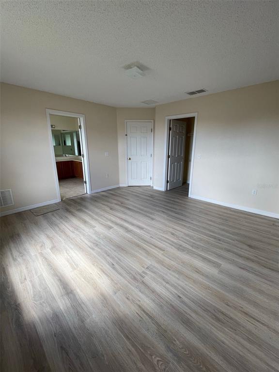 Building Photo - 560 Bristol Cir