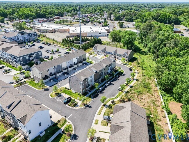 Building Photo - 4019 Grand Reserve Ln