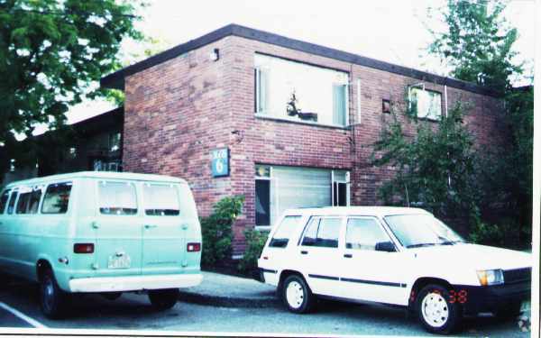 Building Photo - 3605 Apartments