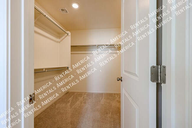 Building Photo - 7223 N 125th Dr