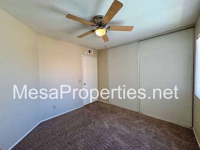 Building Photo - 14383 La Crescenta Ave