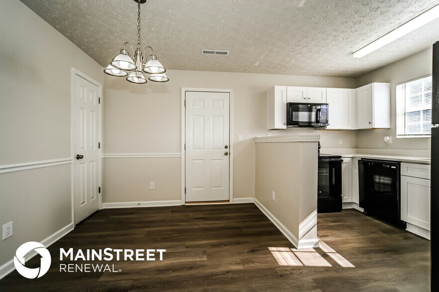 Building Photo - 90 Inverness Trce