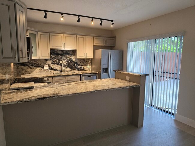 Building Photo - 1480 Masters Cir