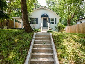 Building Photo - **REMODELED EAST NASHVILLE BUNGALOW IN HIG...