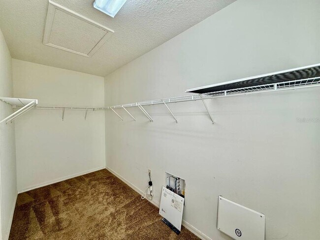 Building Photo - 12905 Darby Ridge Dr