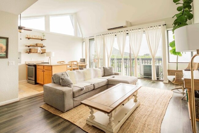 Building Photo - 84-575 Kili Dr