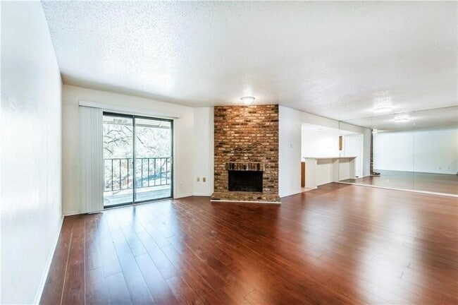 Primary Photo - 15221 Berry Trail