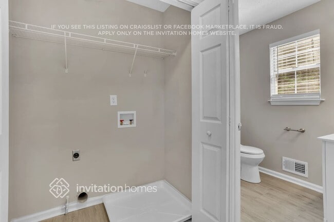 Building Photo - 2258 Hunters Ct