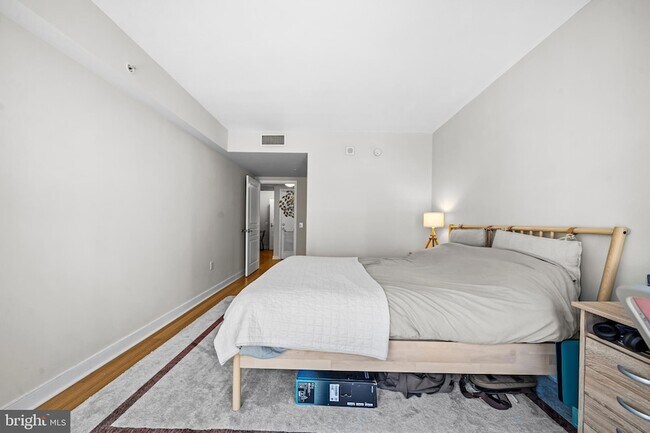 Building Photo - 631 D St NW