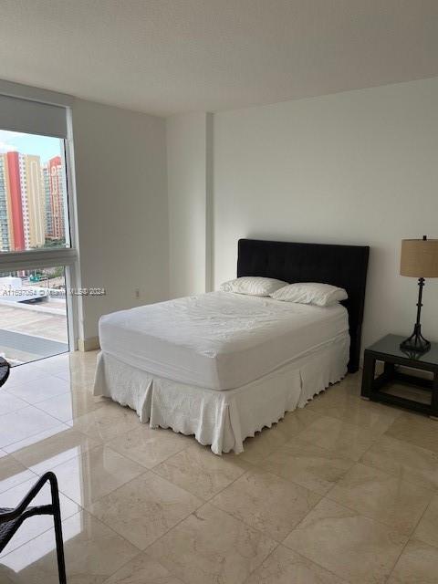 Building Photo - 200 Sunny Isles Blvd