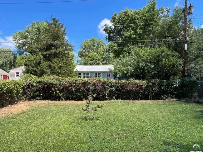 Building Photo - 128 E Indian Ave