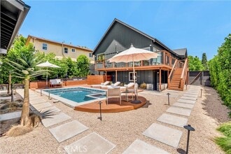 Building Photo - 2240 Ewing St