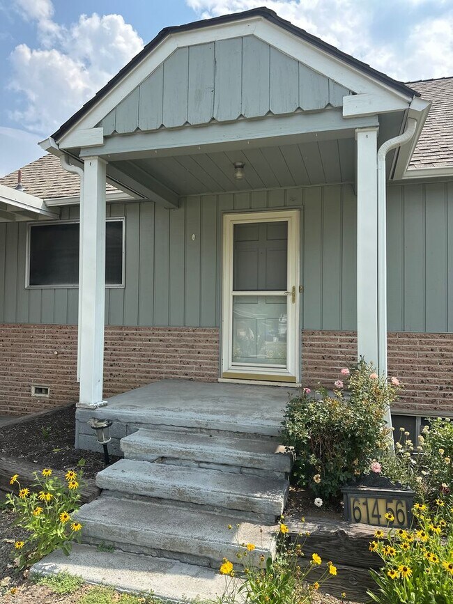 Building Photo - 61456 Brosterhous Road