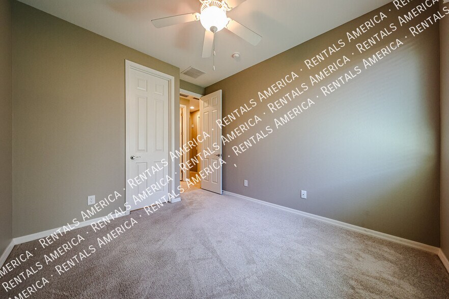 Building Photo - 276 E Coconino Dr