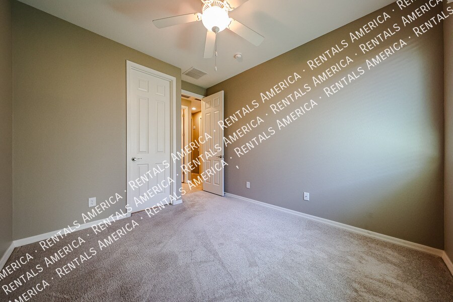 Building Photo - 276 E Coconino Dr