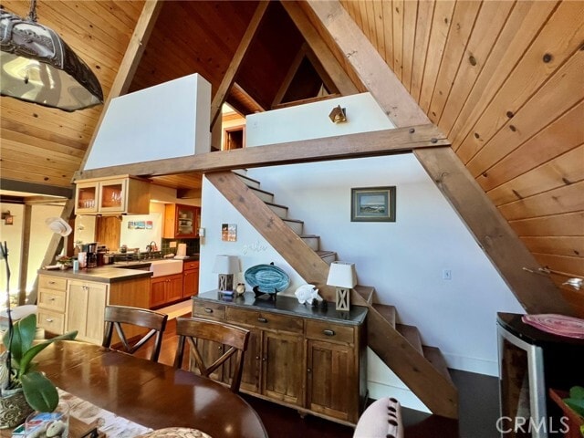 Building Photo - 610 Ardath Dr