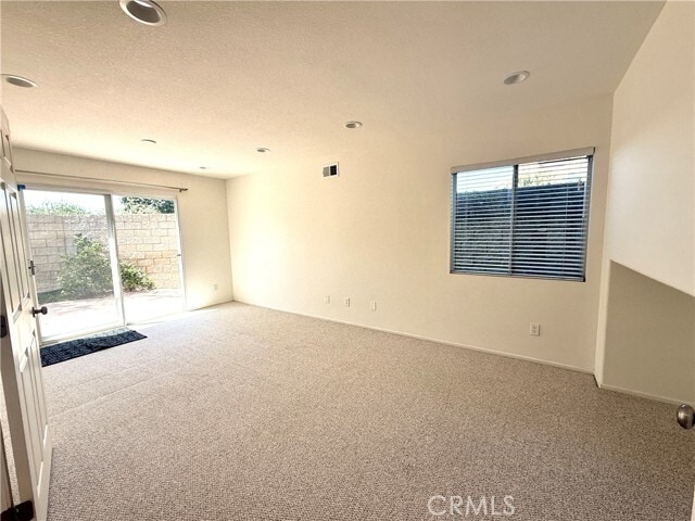 Building Photo - 35 Deerborn Dr