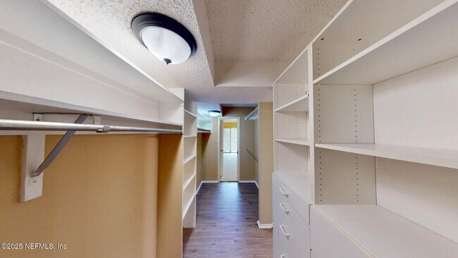 Building Photo - 8777 Como Lake Dr