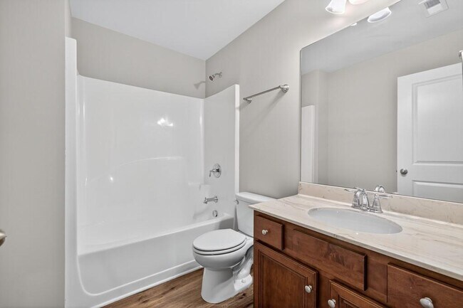 Building Photo - 3277 Castleberry Village Dr