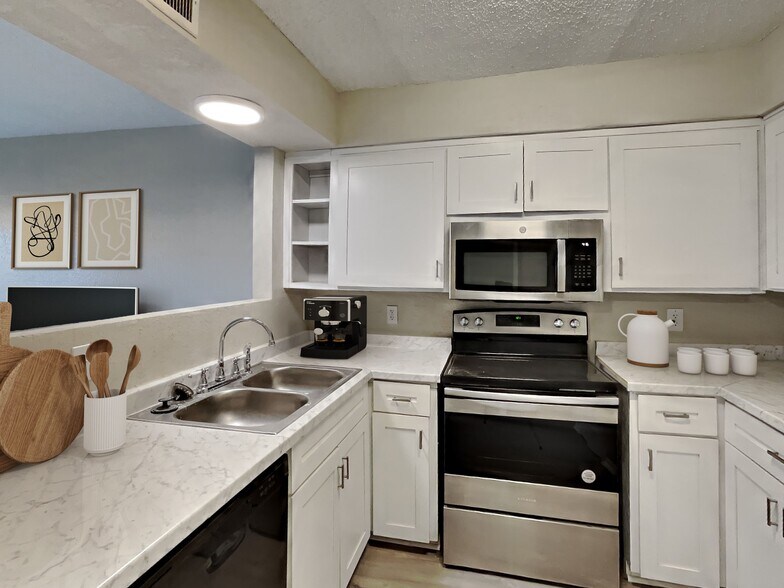Building Photo - 3255 B 62nd St