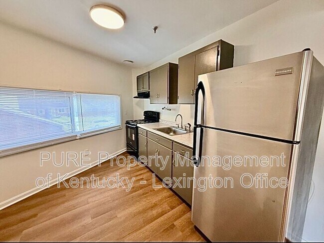 Building Photo - 430 Mt Tabor Rd