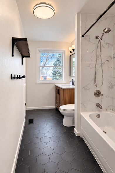 Building Photo - 107 Arlen St