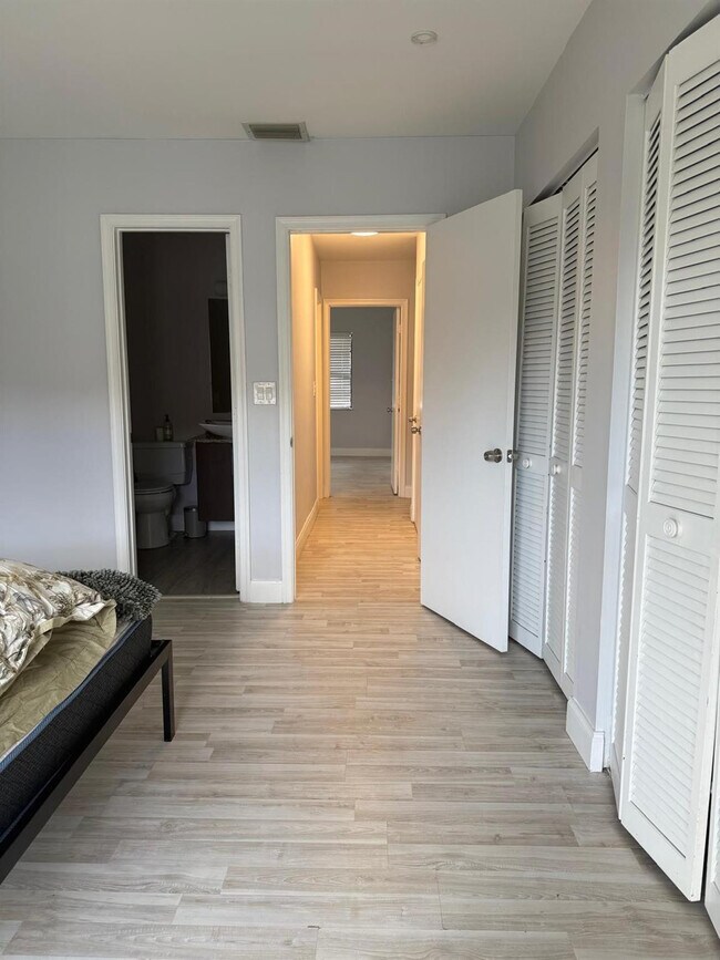 Building Photo - 11596 NW 45th St