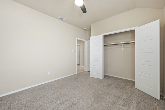 Building Photo - Spacious & Move-In Ready Rental in 78252 – Easy Access to Major Highways
