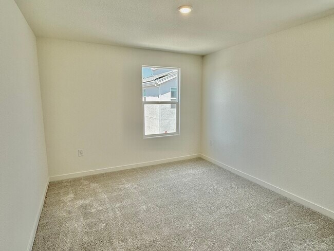 Building Photo - 1104 Ashera St