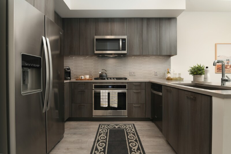 Building Photo - 825 W Madison St